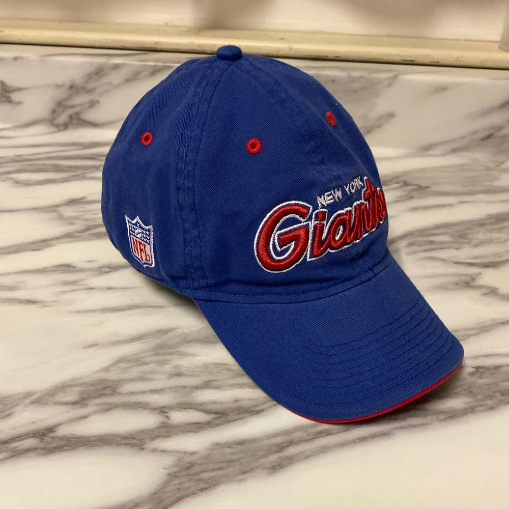 Giants Throwback Reebok Strap Cap - image 1